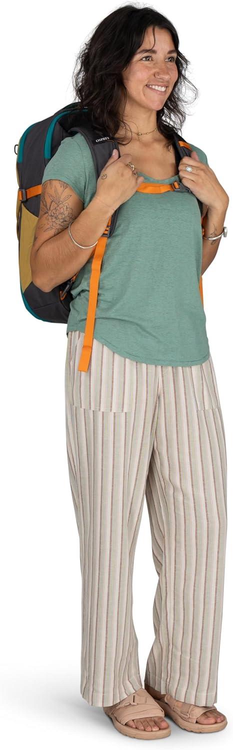 imageOsprey Daylite 35L Travel Pack Lightweight and Versatile CarryOn Backpack for Weekend Travel Hiking or Daily Commute Durable Streamlined Design with Ample StorageBlack