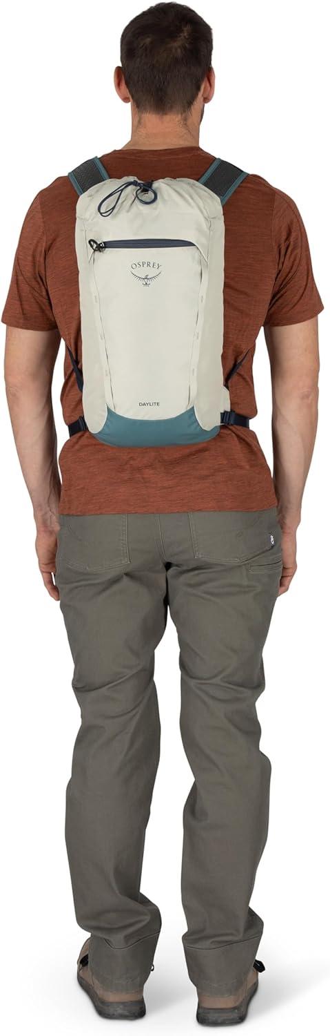 imageOsprey Daylite Cinch Backpack BlackMoody Burgundy