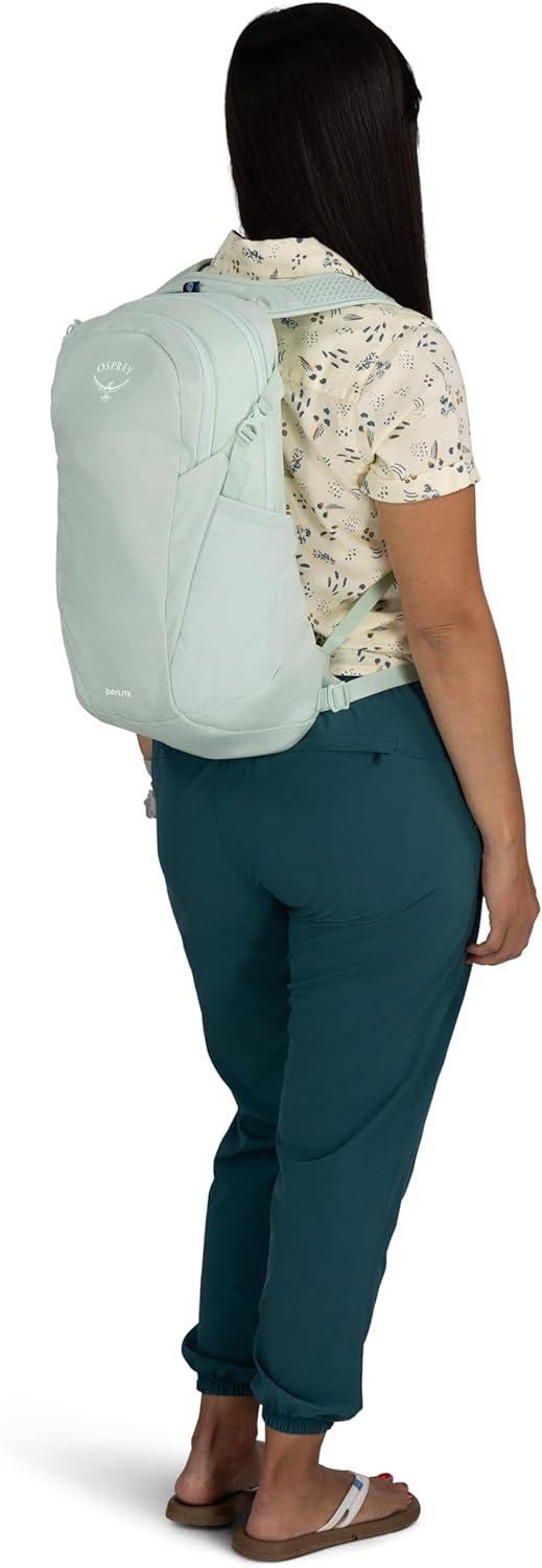 imageOsprey Daylite Commuter BackpackCascade BlueLatte Brown