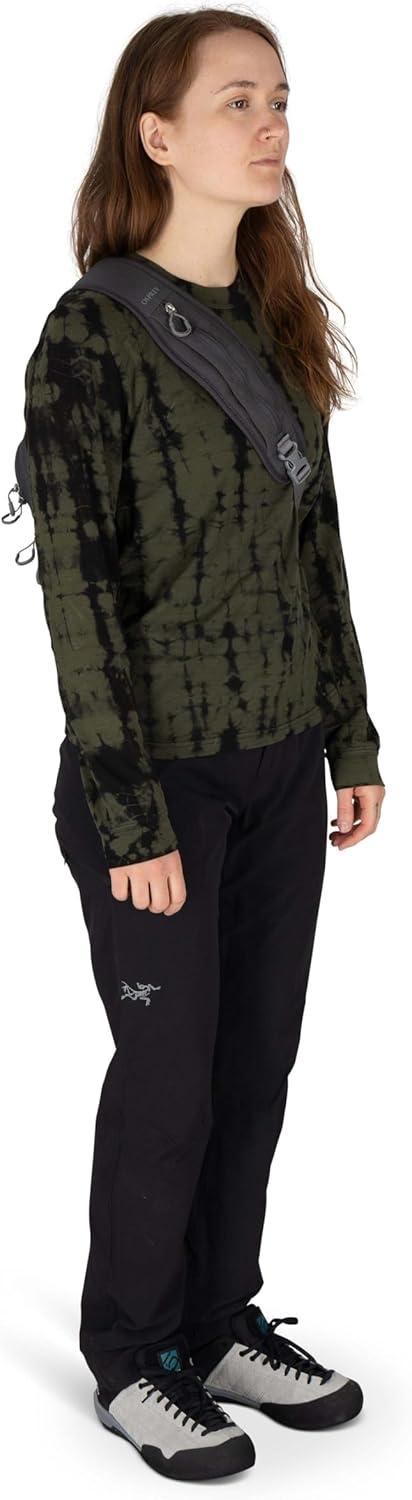 imageOsprey Daylite Shoulder Sling Bag Compact Crossbody Backpack for Everyday Carry Festivals and Lightweight TravelMagma BrownTungsten