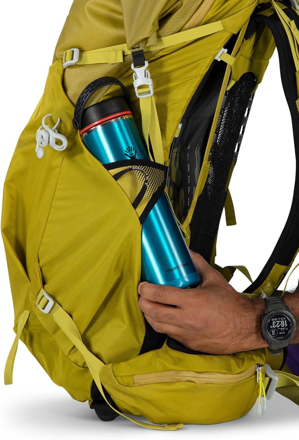 imageOsprey Downburst 26L Mens Hiking Backpack Babylonica YellowDark Charcoal