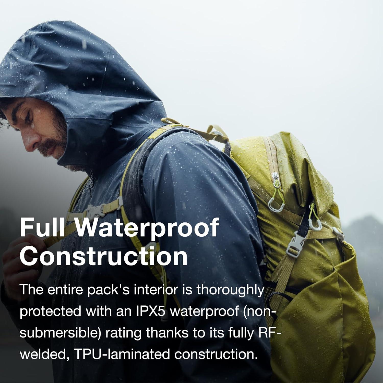 imageOsprey Downburst 26L Mens Hiking Backpack Babylonica YellowDark Charcoal