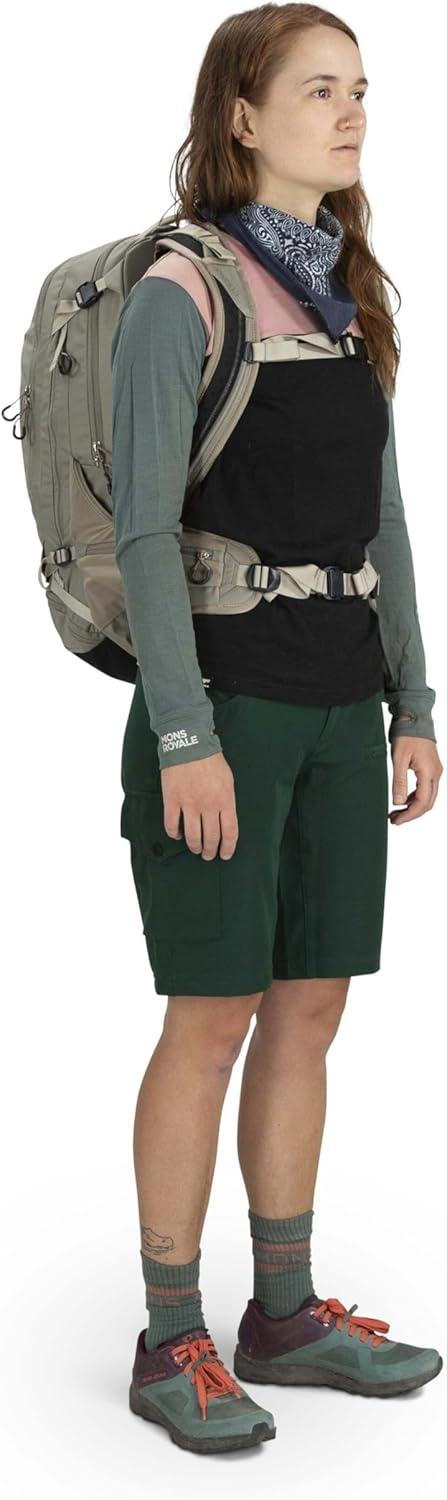 imageOsprey Escapist 20L Biking Backpack Black MediumLargeTan Concrete