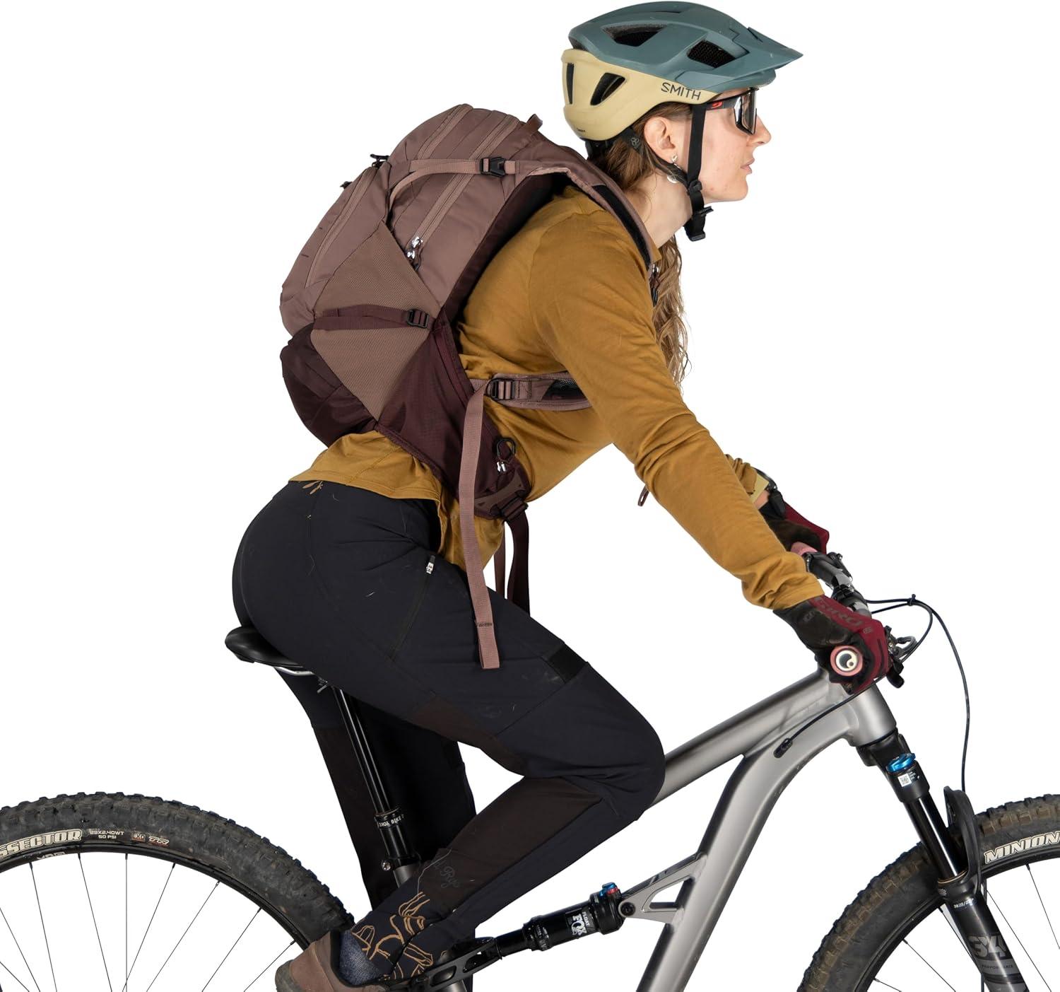 imageOsprey Raven 14L Womens Mountain Biking Backpack with Hydraulics ReservoirBlack