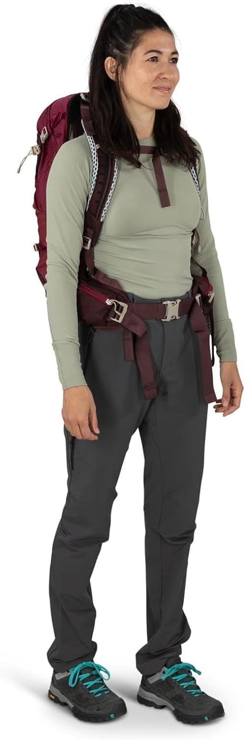 imageOsprey Sirrus 34L Womens Hiking Backpack Elderberry PurpleChiru TanElderberry PurpleChiru Tan