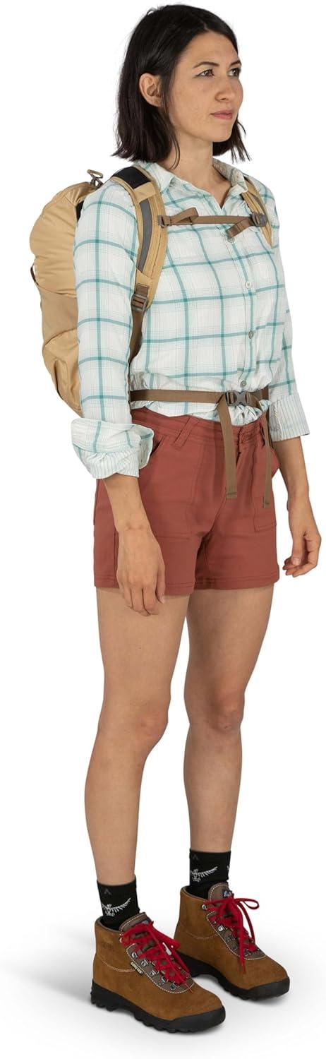 imageOsprey Skimmer 20L Womens Hiking Backpack with Hydraulics Reservoir Coyote BrownPurpurite Purple