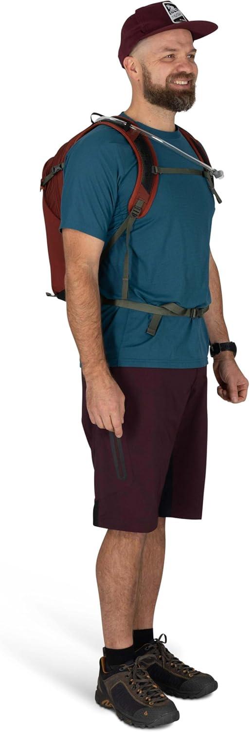 imageOsprey Sportlite 15L Lightweight Hiking Backpack with Hydraulics Reservoir for Men and Women Dark Charcoal GreyPine Leaf Green