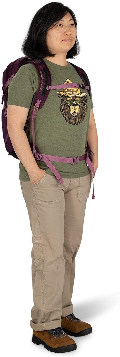 imageOsprey Sportlite 25L Lightweight Hiking Backpack for Men and Women Dark Charcoal Grey MLAubergine Purple