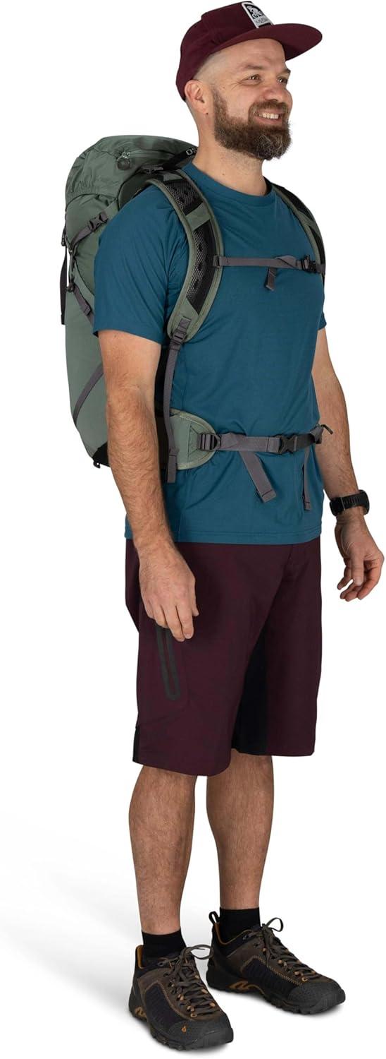 imageOsprey Sportlite 30L Lightweight Hiking Backpack for Men and Women AlkalineHotspot Pink SMTungstenGrey Wolf