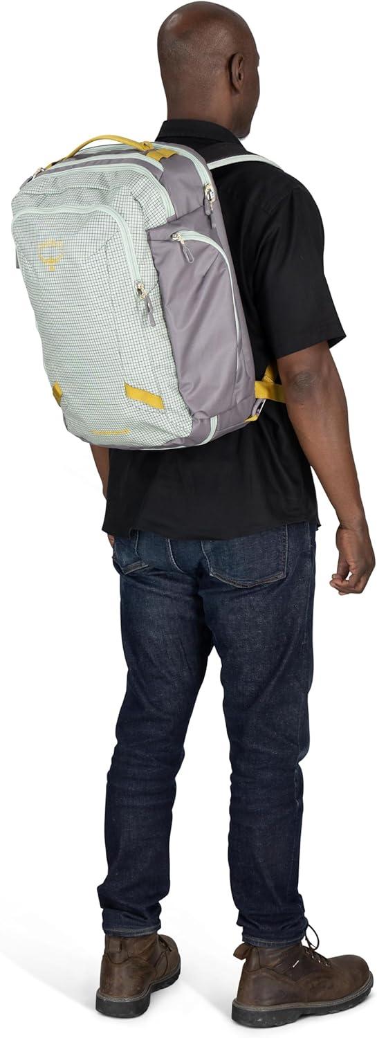 imageOsprey Transporter 44L Travel Pack Raven BlackEuphoria Purple