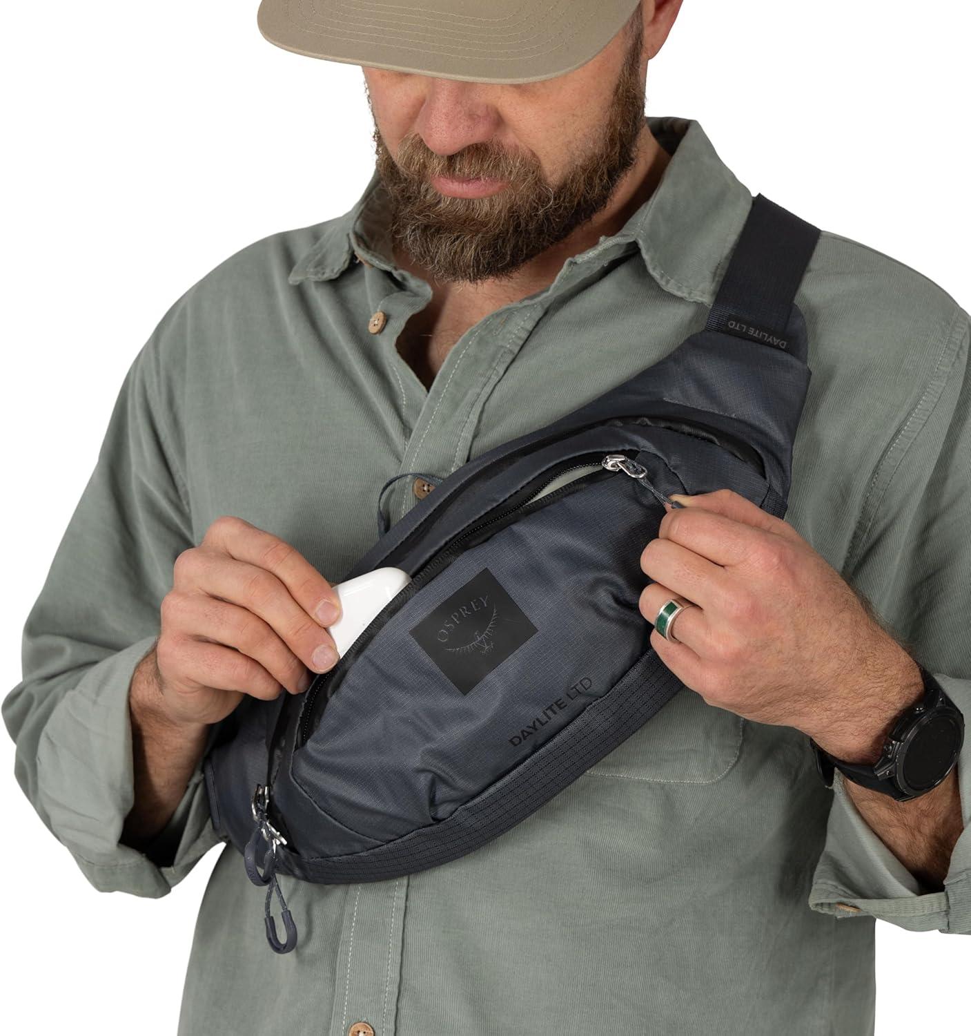 imageOsprey Daylite Waist PackMoody Burgundy